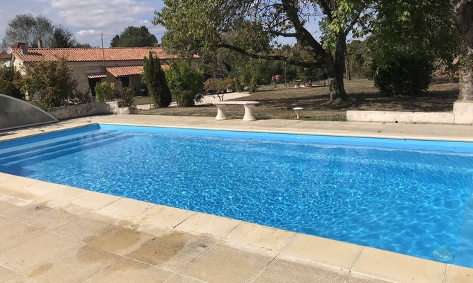 Boisne-la-Tude Casa | LA CHARMETTE rural cottage with swimming pool: ideal for holidays or remote work