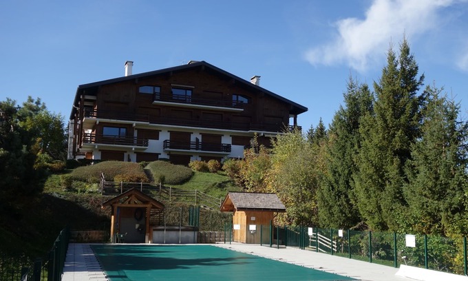 Le Bettex Apartamento | La Christaz by Interhome