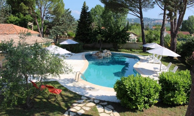 Callian Casa | La Cigale Bleue à Callian