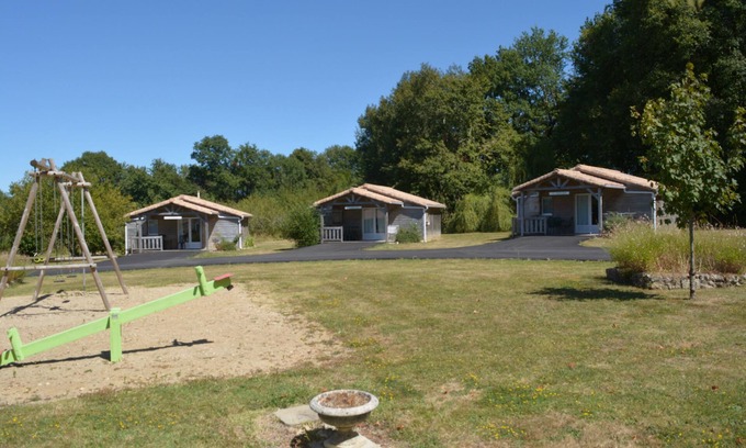 Clam Chalet De Esquí | La Clef des Champs17500 / Le Cormier 35m2 / 3 ***