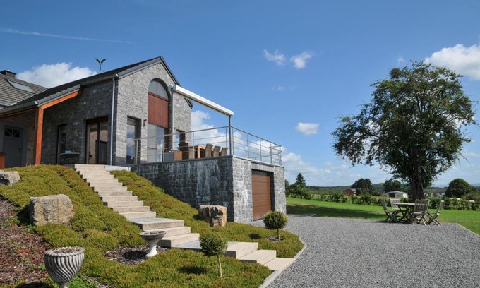 Somme-Leuze Casa | La Coline
