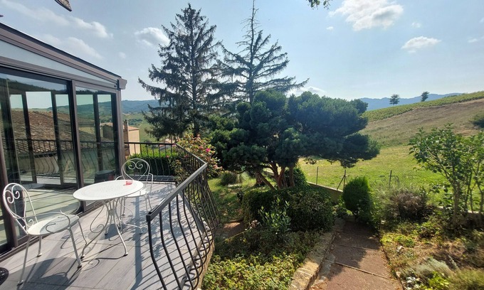 Le Perreon Casa | La Commanderie - Demeure de Charme Avec Piscine au Cœur du Beaujolais