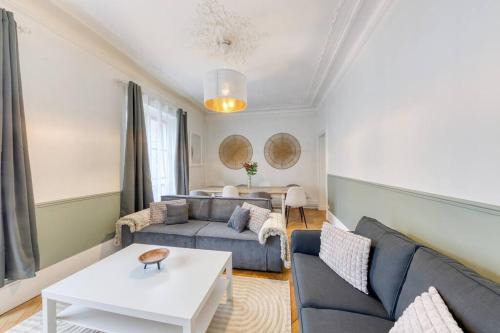Notre-Dame Apartamento | « La cour royale » appartement prestigieux à 50m du château de Versailles