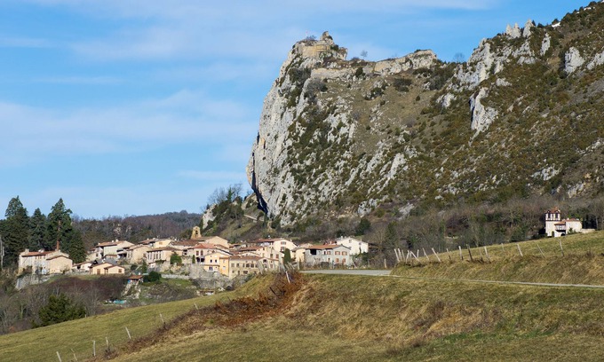Roquefixade Casa | La Cousteto alojamiento en una casa fortificada del siglo 17