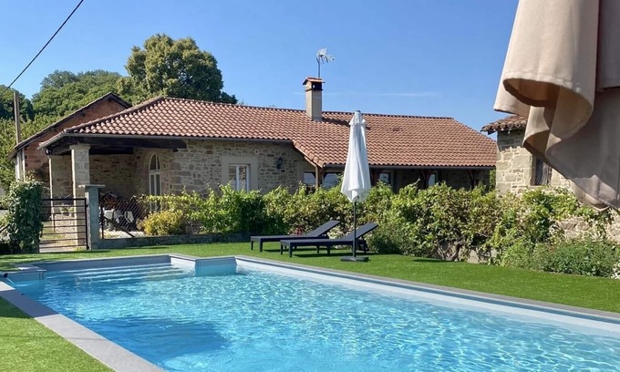 Viazac Casa | La Croix del Sol - 5 people - 9km from Figeac - shared pool