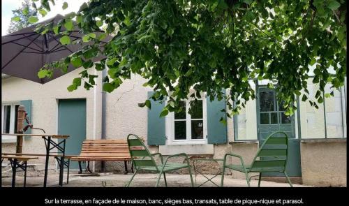 Saint-Martin-de-Lamps Casa | La Datcha d Elvira - Maison de campagne au vert