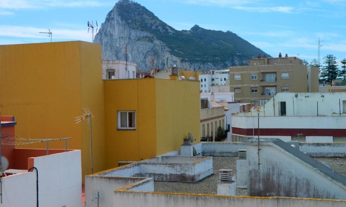 La Linea de la Concepcion Casa | La Esteponera