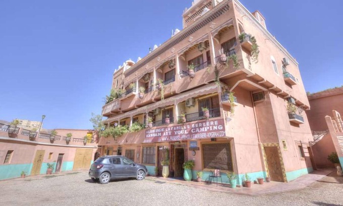 Ait Sedrate Sahl Charkia Casa | La Famille Berbère