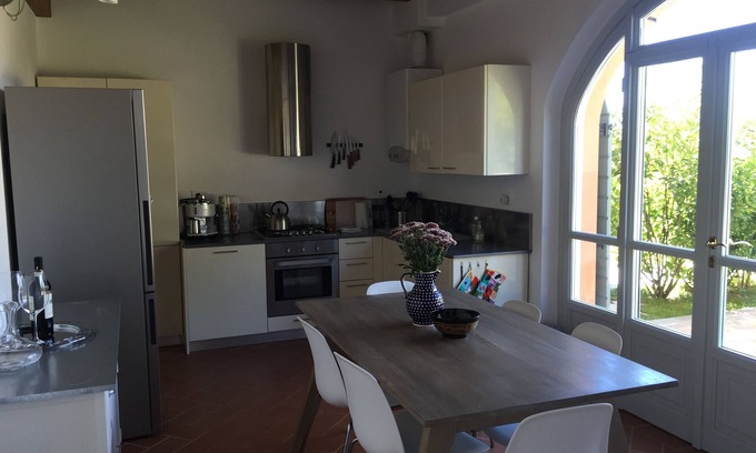 San Desiderio Apartamento | Apartamento con jardín en La Famulenta cerca de Moncalvo