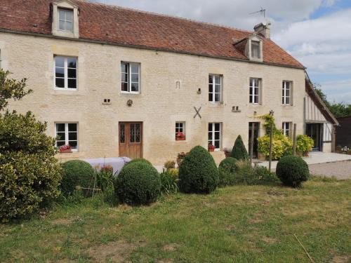 Eraines Cama Y Desayuno | La Ferme du Bourg