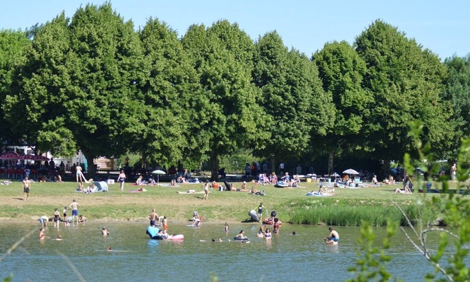 Maxilly-sur-Saone Casa | Vrbo Property