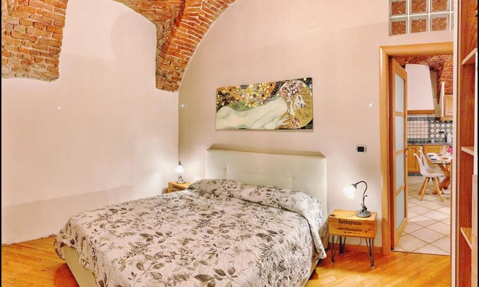 Centro Storico Apartamento | La Fiaba: bilocale nel centro storico di Cuneo