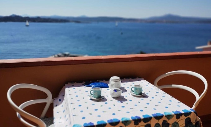 La Maddalena Apartamento | La finestra sul mare