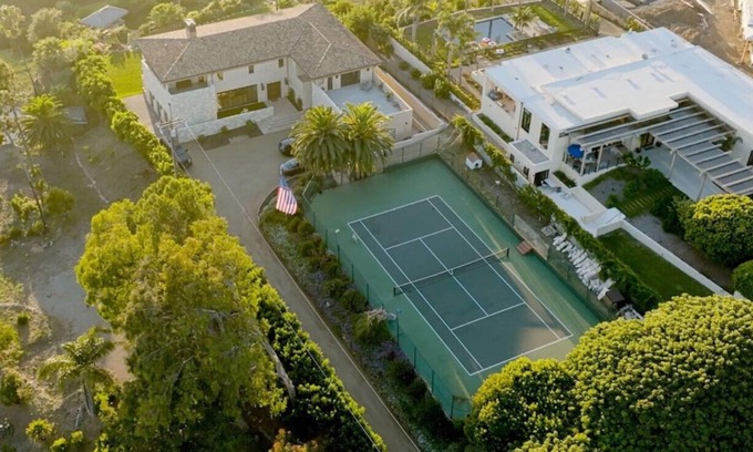 Western Malibu Casa | La Fortezza - Mediterranean Estate w/ Amazing Coastline Views