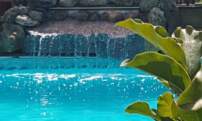 La Chapelle-devant-Bruyeres Casa | LA RUINE 4*, sleeps 12, with spa and pool.