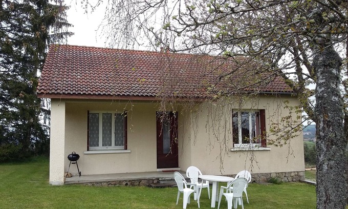 Fontanes Casa | la gardille les pine independent house with land in lozere