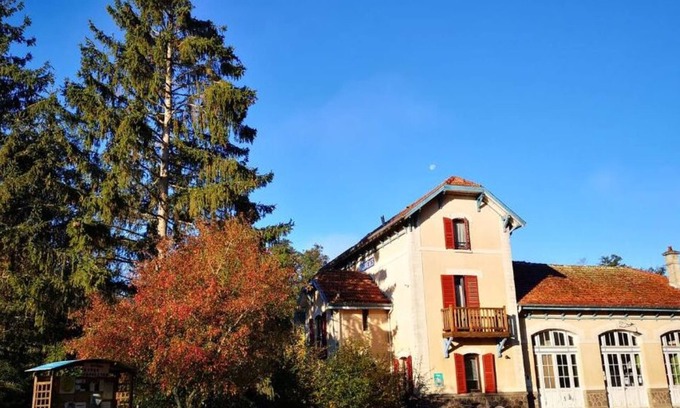 Vallois Casa | La Gare - Gîte de Charme à la Campagne