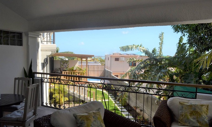 La Gaulette Casa | La Gaulette Espaciosa Casa adosada con piscina y vistas al mar