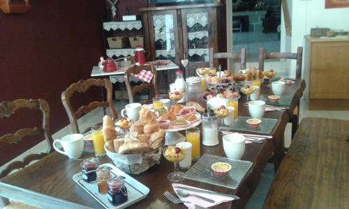 Notre-Dame-du-Touchet Cama Y Desayuno | La Gerbaudiere Chambres&Table d hotes proche Mont Saint Michel CUISINE MAISON