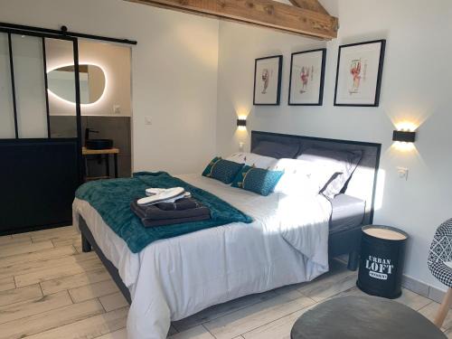 Sainte-Colombe Cama Y Desayuno | La Glycine B&B