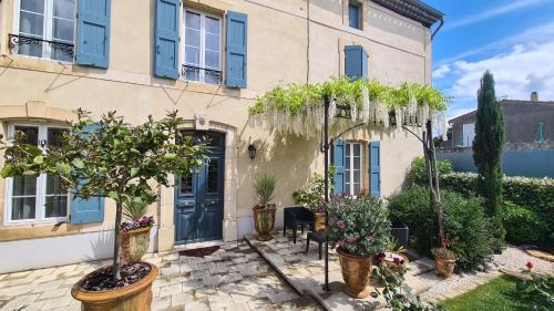 Pomas Casa | La Glycine Blanche