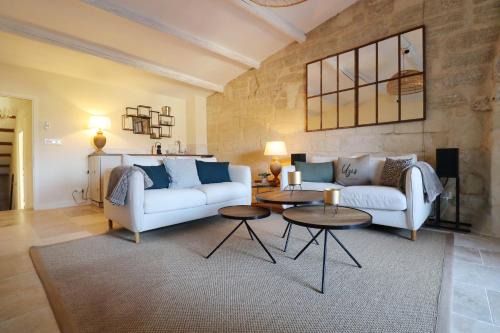 Uzes Apartamento | La Grande Bourgade-Authentique Maison en Pierre avec Terrasse Climatisation au Cœur d'Uzès