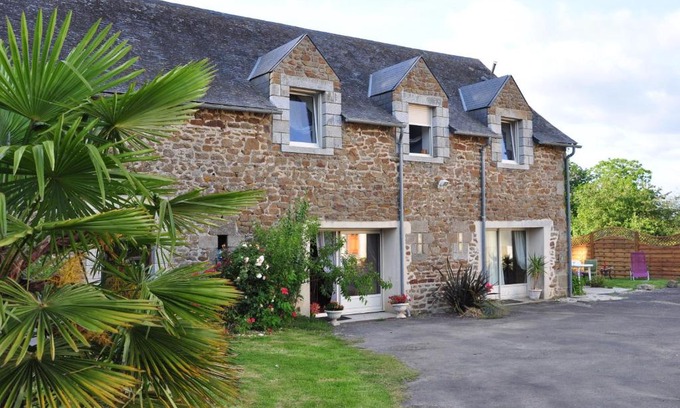 Saint-Georges-Buttavent Cama Y Desayuno | La Grande Malardiere