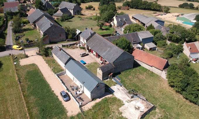 Marigny l'Eglise Casa | La Grande Maison des lacs du Morvan