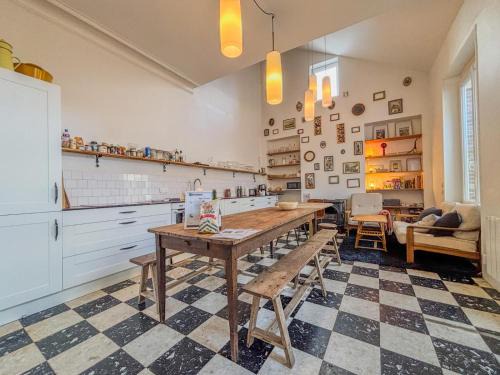 Nogent-le-Rotrou Apartamento | La Grande Maison Saint Hilaire