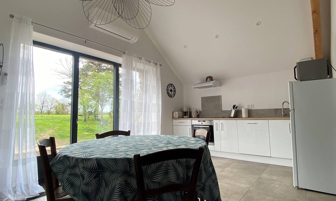 Drulhe Casa | La Grange du Contour Renovated house with terrace - 2 bedrooms, 1 bathroom, separate WC