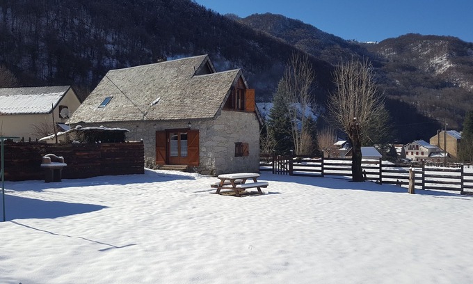 Aulus-les-Bains Casa | LA GRANGE DU MOULIN clasificado en 3 estrellas para 2 a 8 personas