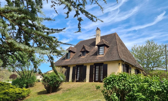 Cenac-et-Saint-Julien Casa | La Guinoline - Spacious, traditional Périgordine house with large garden