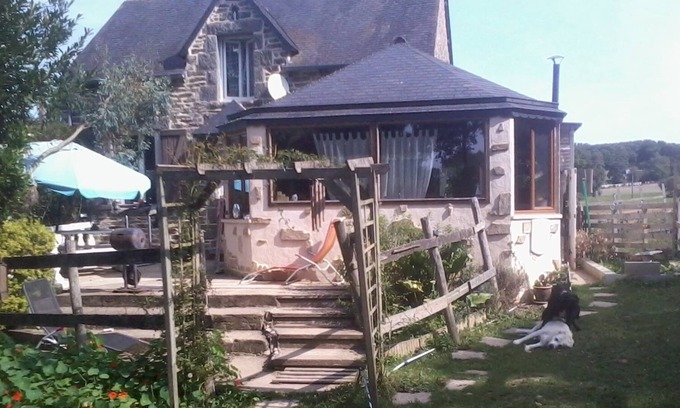 Plemet Casa | LA HALTE EQUINE, una habitación en l. cápita.