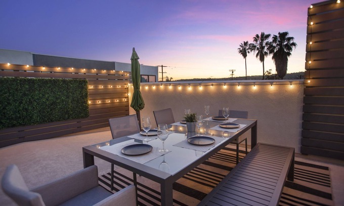 Central San Pedro Casa | Discover San Pedro charm, just a 2-min drive to World Cruise Center