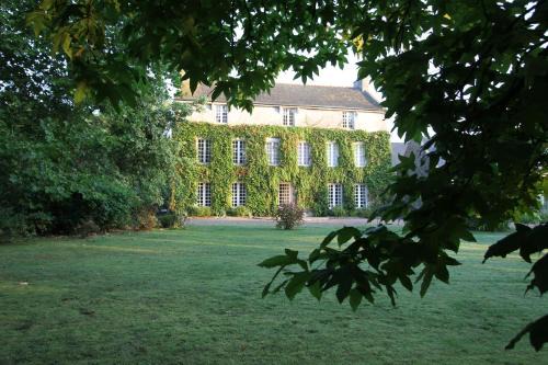 Le Rosais-La Flourie Cama Y Desayuno | La Haute Flourie - bed and breakfast -chambres d'hôtes