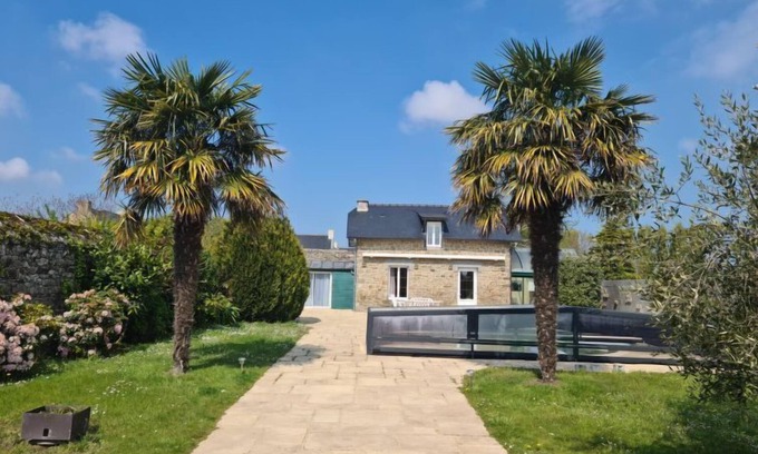 Cancale Casa | La houle by Interhome
