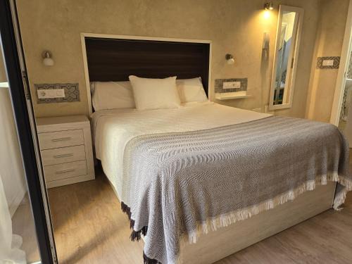 Plasencia Apartamento | LA Isla de Mirabel