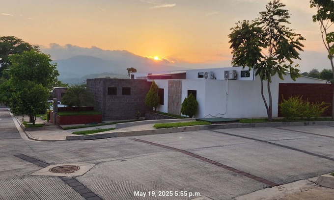 Coatepeque Casa | La Joya de Opico