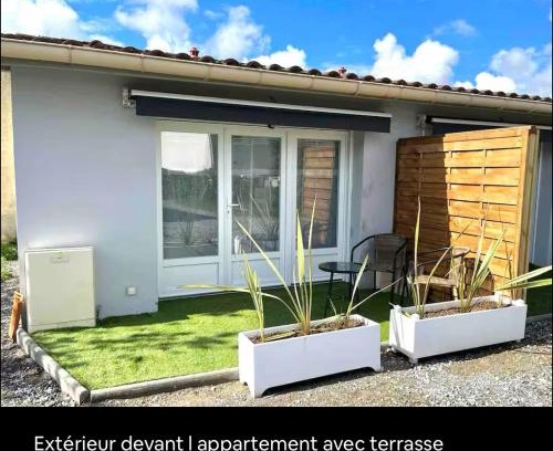 Mont-de-Marsan Apartamento | La loge de Gustave, studio avec wifi et une place de parking privatif