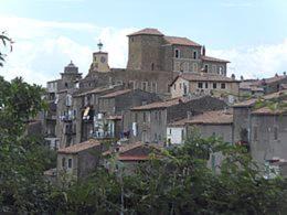 Ischia di Castro Apartamento | La Loggetta