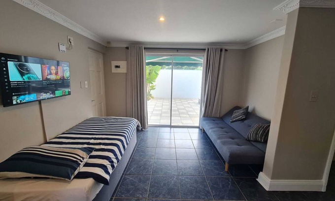 Durban North Villa | La Lucia Beach Villa - Cottage Villa