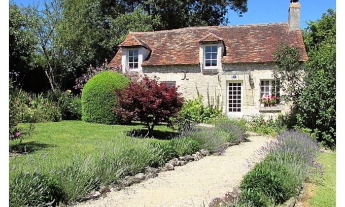 Chaumussay Cabaña | LA LUNE - COTTAGE HOLIDAY RENTAL, IN LE GRAND PRESSIGNY, INDRE-ET-LOIRE, FRANCE.