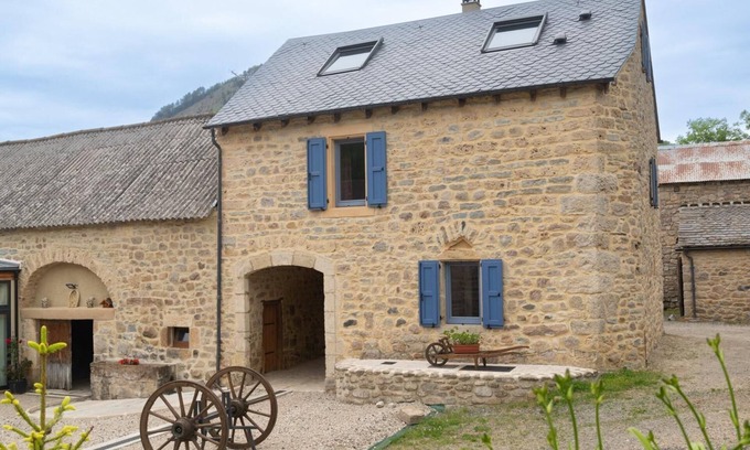 Saint-Etienne-du-Valdonnez Casa | La Maison Bleue 4/6 Personnes