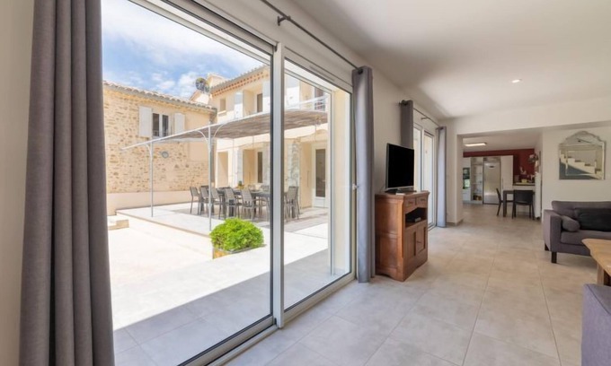 Valreas Casa | Casa de vacaciones La Machotte (VSN160) en Visan - 16 personas, 8 dormitorios