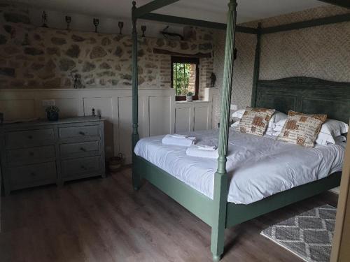 Saint-Quentin-sur-Charente Cama Y Desayuno | La Maison Ronde