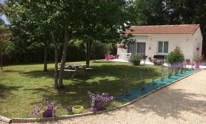 Jonzac Casa | La Maisannette -------