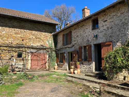 La Chapelle Montbrandeix Casa | La Maison de la Treille