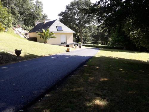 Plouigneau Casa | La maison au bord de l'eau