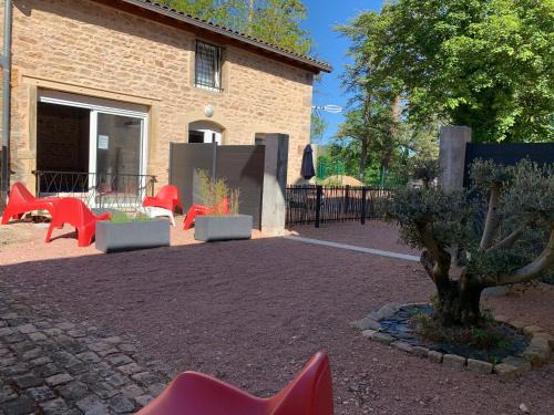 Cluny Casa | La Maison Clémenso