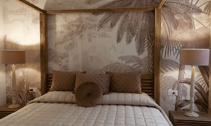 Historic Castle District Casa | La Maison Coloniale Suites (The Indies Rose) and Wellness Zone.